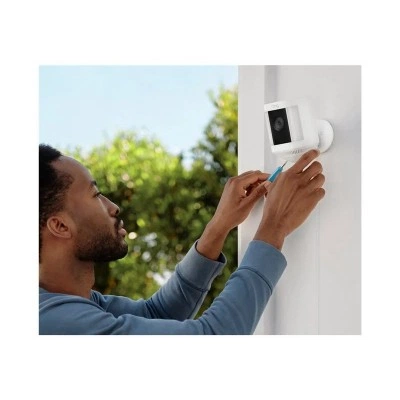 Ring Spotlight Cam Plus Plug-In 1080p уличная камера, белая 78817294