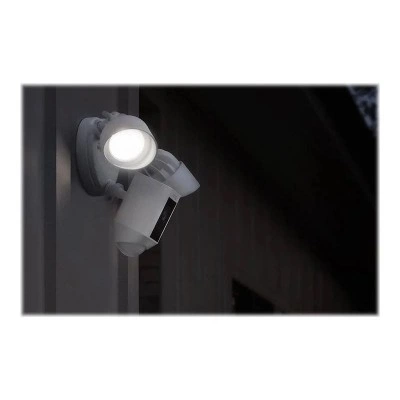 Ring Floodlight Cam Wired Plus 78817297 - наружная камера 1080p с прожекторами Ring Floodlight Cam Wired Plus 78817297 - наружная камера 1080p с прожекторами
