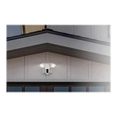 Ring Floodlight Cam Wired Plus 78817297 - наружная камера 1080p с прожекторами Ring Floodlight Cam Wired Plus 78817297 - наружная камера 1080p с прожекторами